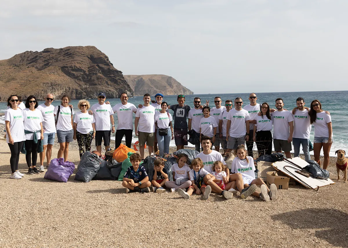 Limpieza de playas: BioLitoral + Ocean Clean Project